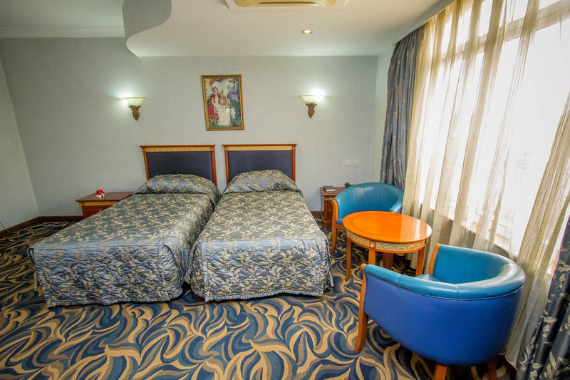 City Royal Resort Hotel Kyambogo  Exterior photo