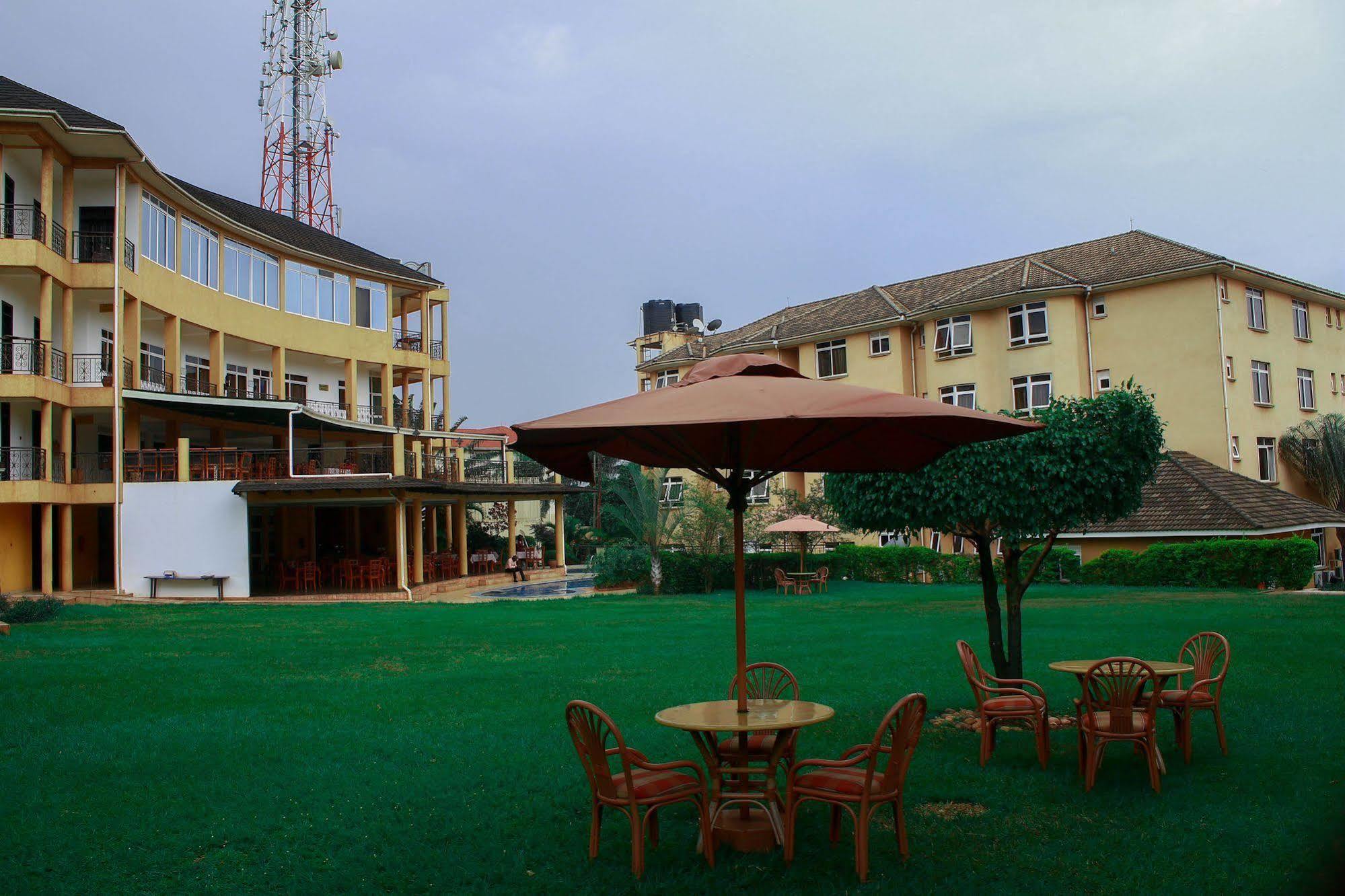 City Royal Resort Hotel Kyambogo  Exterior photo
