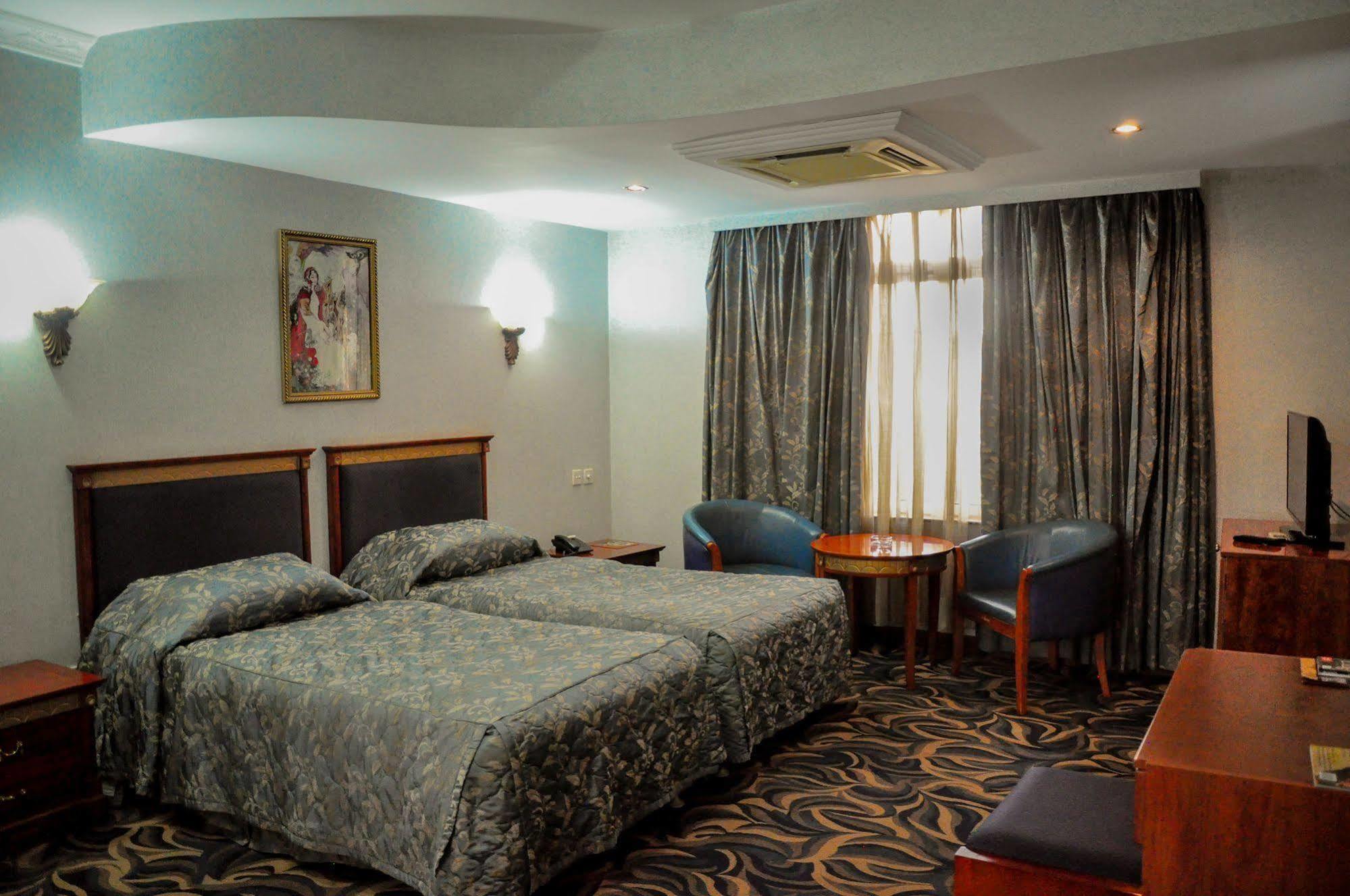 City Royal Resort Hotel Kyambogo  Exterior photo